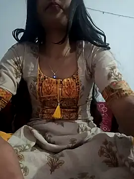 Snapshot of pikubaby chatting on February 4, 6:38 pm pikubaby online show from February 4, 6:38 pm
