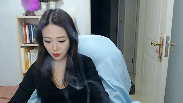 SuSushi728 online show from March 12, 4:24 pm