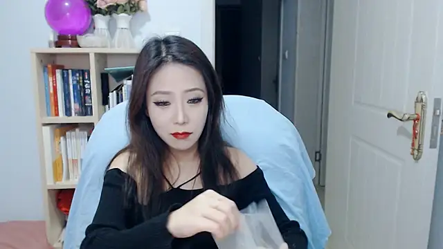 SuSushi728 online show from March 29, 4:18 pm