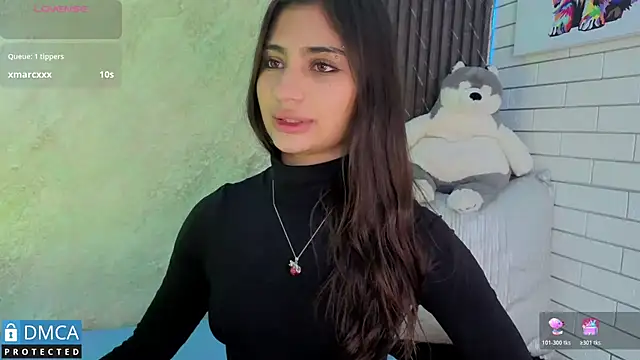 SolBeaumont1 online show from November 4, 7:46 pm