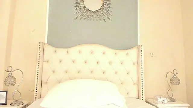 Ambar Collingg online show from March 5, 4:57 pm