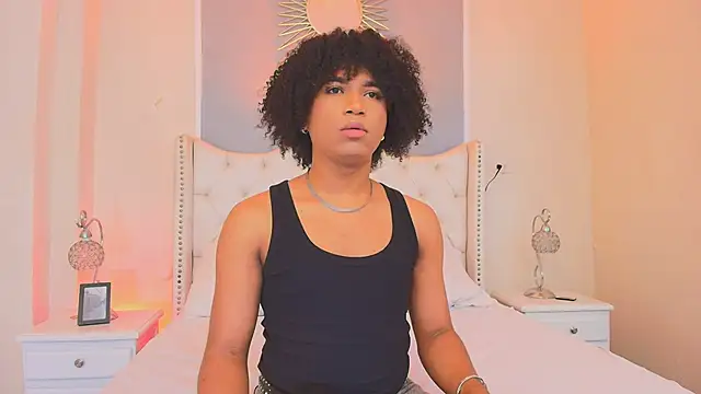 Ambar Collingg online show from September 26, 1:04 pm