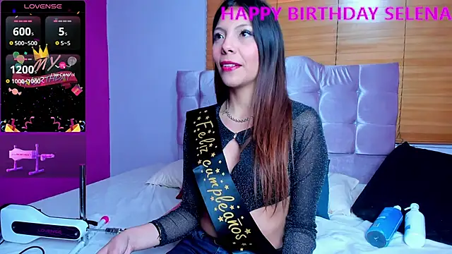 Selenakyle92  online show from February 1, 6:51 pm