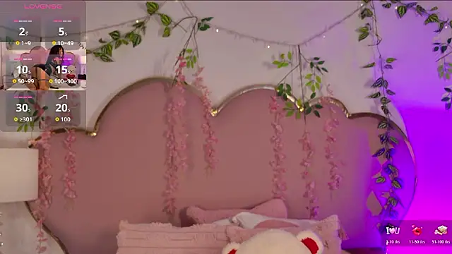 NahiaraReina online show from March 21, 1:37 pm