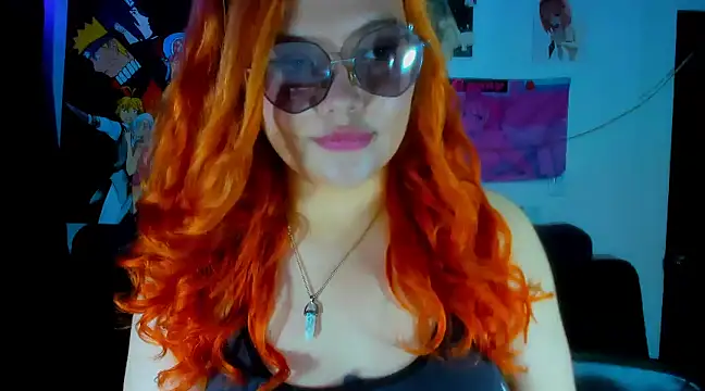 Snapshot of Lily_stone04 chatting on December 3, 2:47 am Lily stone04 online show from December 3, 2:47 am