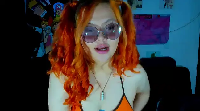 Snapshot of Lily_stone04 chatting on December 5, 3:37 am Lily stone04 online show from December 5, 3:37 am