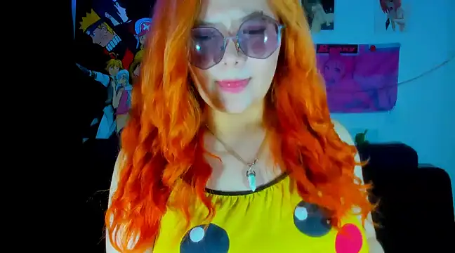 Snapshot of Lily_stone04 chatting on December 9, 7:50 am Lily stone04 online show from December 9, 7:50 am