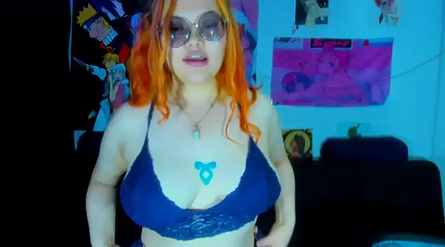 Snapshot of Lily_stone04 chatting on December 14, 7:40 am Lily stone04 online show from December 14, 7:40 am