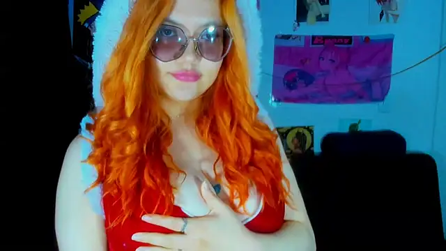 Snapshot of Lily_stone04 chatting on December 22, 8:05 am Lily stone04 online show from December 22, 8:05 am