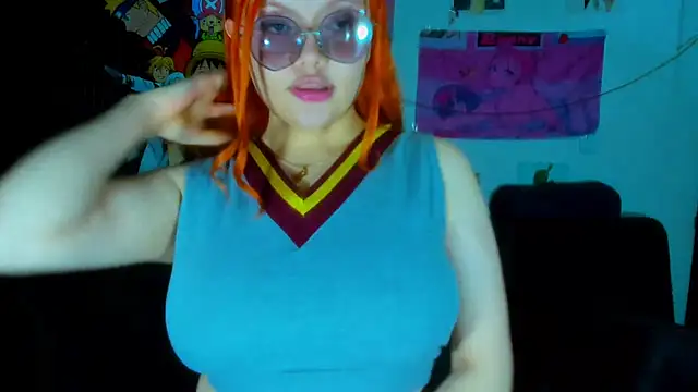 Snapshot of Lily_stone04 chatting on January 4, 6:41 am Lily stone04 online show from January 4, 6:41 am