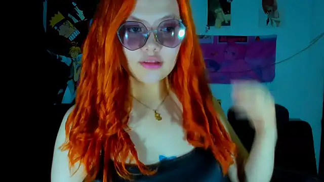 Snapshot of Lily_stone04 chatting on January 7, 6:27 am Lily stone04 online show from January 7, 6:27 am