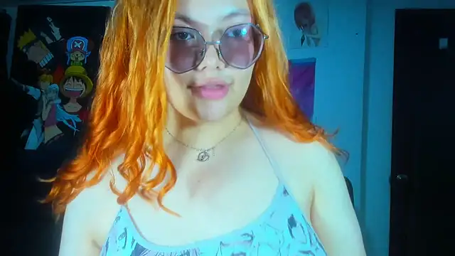 Snapshot of Lily_stone04 chatting on February 21, 8:07 am Lily stone04 online show from February 21, 8:07 am