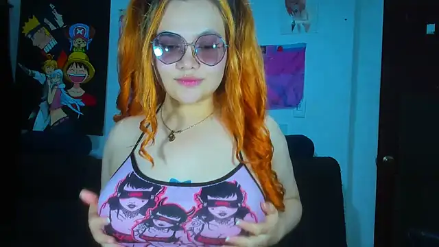 Snapshot of Lily_stone04 chatting on March 15, 3:18 am Lily stone04 online show from March 15, 3:18 am