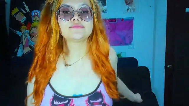 Snapshot of Lily_stone04 chatting on March 15, 6:47 am Lily stone04 online show from March 15, 6:47 am