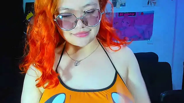 Snapshot of Lily_stone04 chatting on September 18, 4:47 am Lily stone04 online show from September 18, 4:47 am