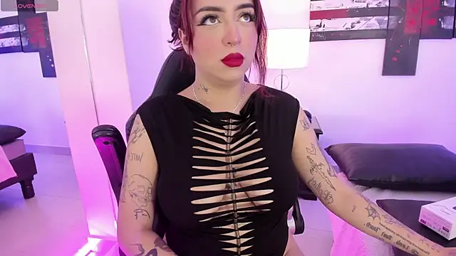 Snapshot of AnnikaMerliahh_ chatting on February 5, 12:06 pm AnnikaMerliahh online show from February 5, 12:06 pm