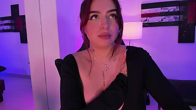 Snapshot of AnnikaMerliahh_ chatting on February 18, 6:15 pm AnnikaMerliahh online show from February 18, 6:15 pm