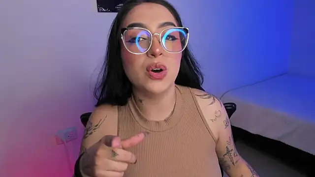 Snapshot of AnnikaMerliahh_ chatting on September 18, 4:36 am AnnikaMerliahh online show from September 18, 4:36 am