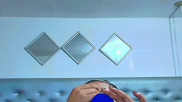 EileenBenzon online show from November 6, 2:40 pm