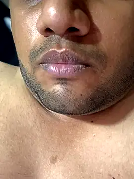 ved240 online show from October 31, 2:40 pm