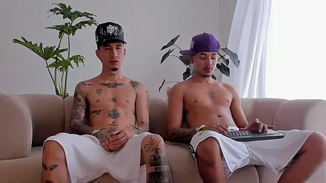 Ian and Noah online show from May 24, 8:03 pm