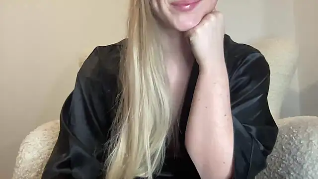Snapshot of YourGreekAnna chatting on January 25, 9:46 pm YourGreekAnna online show from January 25, 9:46 pm