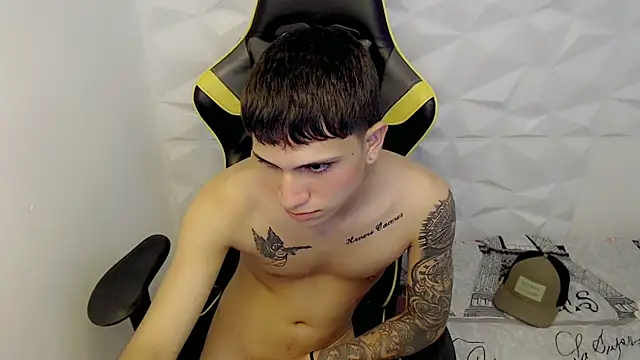 Brayan lopezz online show from January 25, 3:52 pm