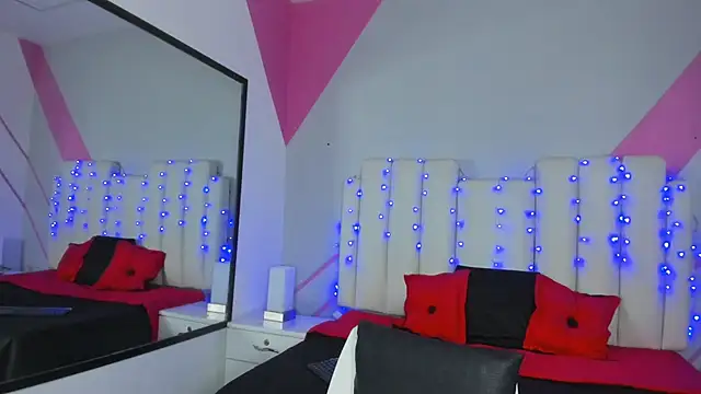 Snapshot of Salome_rouse1 chatting on November 7, 5:35 pm Salome rouse1 online show from November 7, 5:35 pm