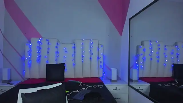 Snapshot of Salome_rouse1 chatting on November 24, 9:25 pm Salome rouse1 online show from November 24, 9:25 pm