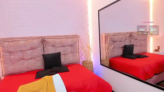 Snapshot of Salome_rouse1 chatting on December 14, 2:33 pm Salome rouse1 online show from December 14, 2:33 pm