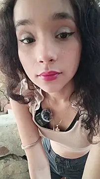 sweet outdoor charm online show from April 10, 3:17 pm