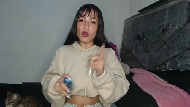 skinny sweet2411 online show from February 11, 4:39 am