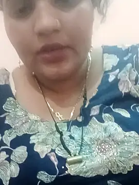 Snapshot of seemi_bhabhi chatting on February 9, 3:00 am seemi bhabhi online show from February 9, 3:00 am