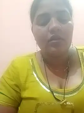 Snapshot of seemi_bhabhi chatting on March 12, 12:20 am seemi bhabhi online show from March 12, 12:20 am