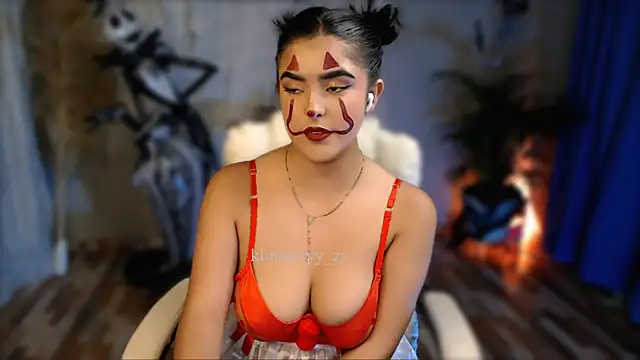 Snapshot of kim_zaratte chatting on October 7, 1:03 am kim zaratte online show from October 7, 1:03 am