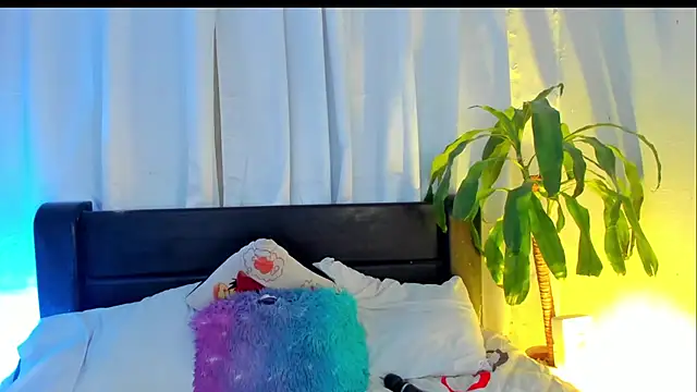 lanaa paul1 online show from January 30, 2:15 pm