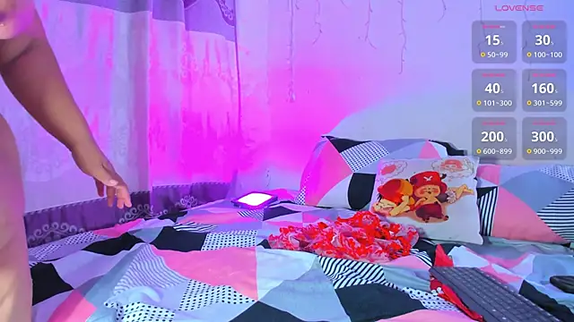 lanaa paul1 online show from December 13, 9:20 pm