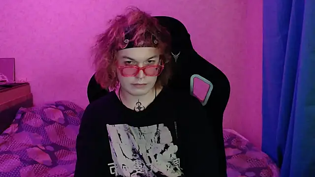 Steve Mi online show from October 31, 5:36 pm