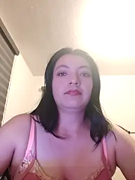 Snapshot of mao-duraznitt chatting on December 11, 4:07 am mao-duraznitt online show from December 11, 4:07 am