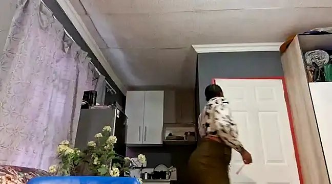 EbonyRose9 online show from March 19, 7:07 am