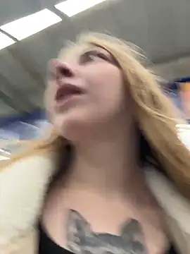 Snapshot of Sunny___Bunny chatting on October 13, 8:14 am Sunny Bunny online show from October 13, 8:14 am