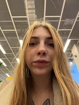 Snapshot of Sunny___Bunny chatting on October 14, 8:15 am Sunny Bunny online show from October 14, 8:15 am