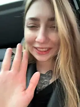 Sunny   Bunny online show from March 9, 1:48 pm