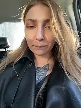 Sunny   Bunny online show from March 15, 1:06 pm