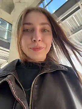 Sunny   Bunny online show from April 10, 1:05 pm