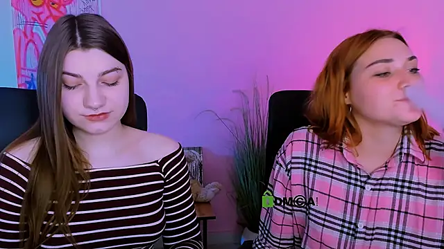 Snapshot of pure_radiance1 chatting on December 2, 9:47 am pure radiance1 online show from December 2, 9:47 am