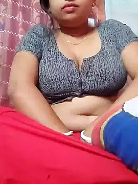 Snapshot of Priya_2222 chatting on December 4, 7:45 pm Priya 2222 online show from December 4, 7:45 pm