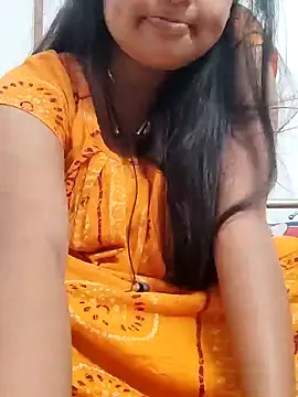 Snapshot of Priya_2222 chatting on February 4, 10:54 am Priya 2222 online show from February 4, 10:54 am