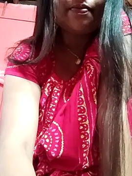 Snapshot of Priya_2222 chatting on February 16, 4:42 am Priya 2222 online show from February 16, 4:42 am