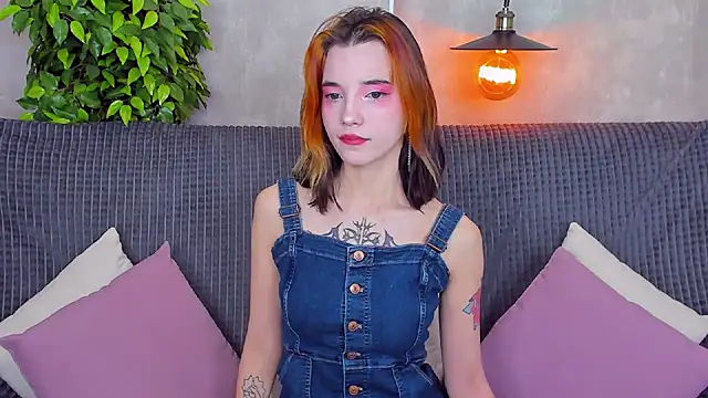 Snapshot of as1an_girlfriend chatting on December 8, 4:14 am as1an girlfriend online show from December 8, 4:14 am